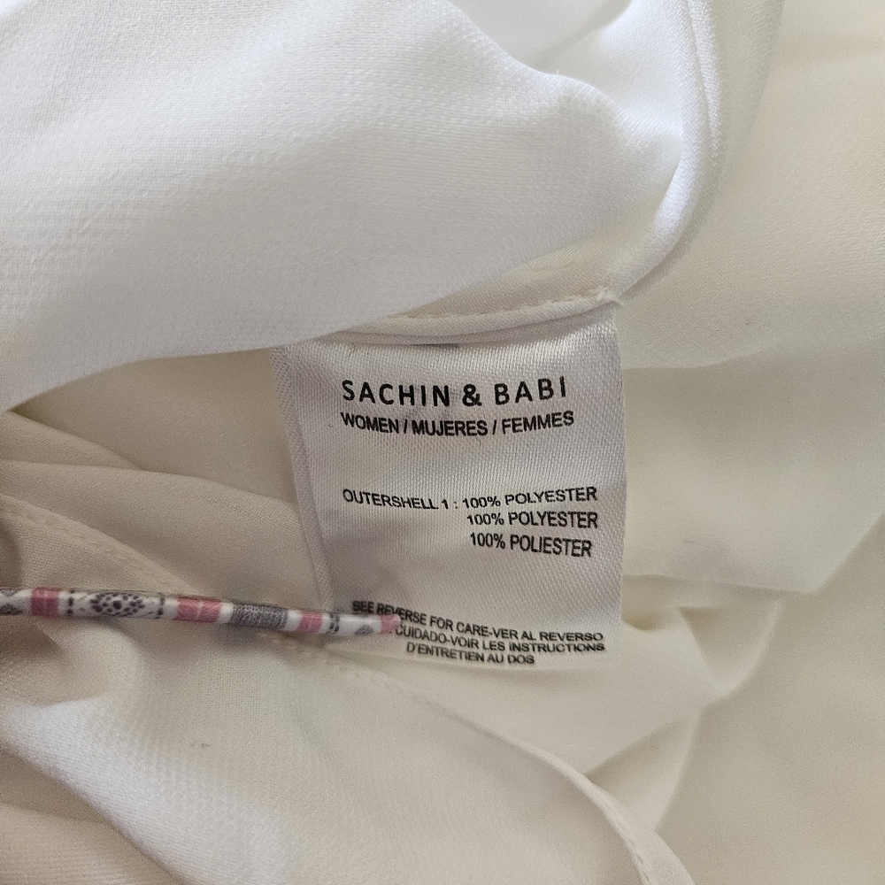 Sachin & Babi "Gabriella" Embellished Plunge V-Neck Crepe Bridal Gown Size 0 - Picture 16 of 16